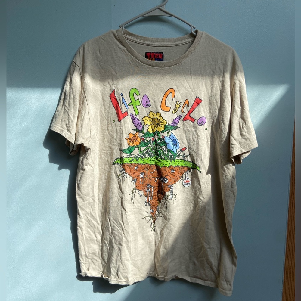 Tshirt with abstract art
